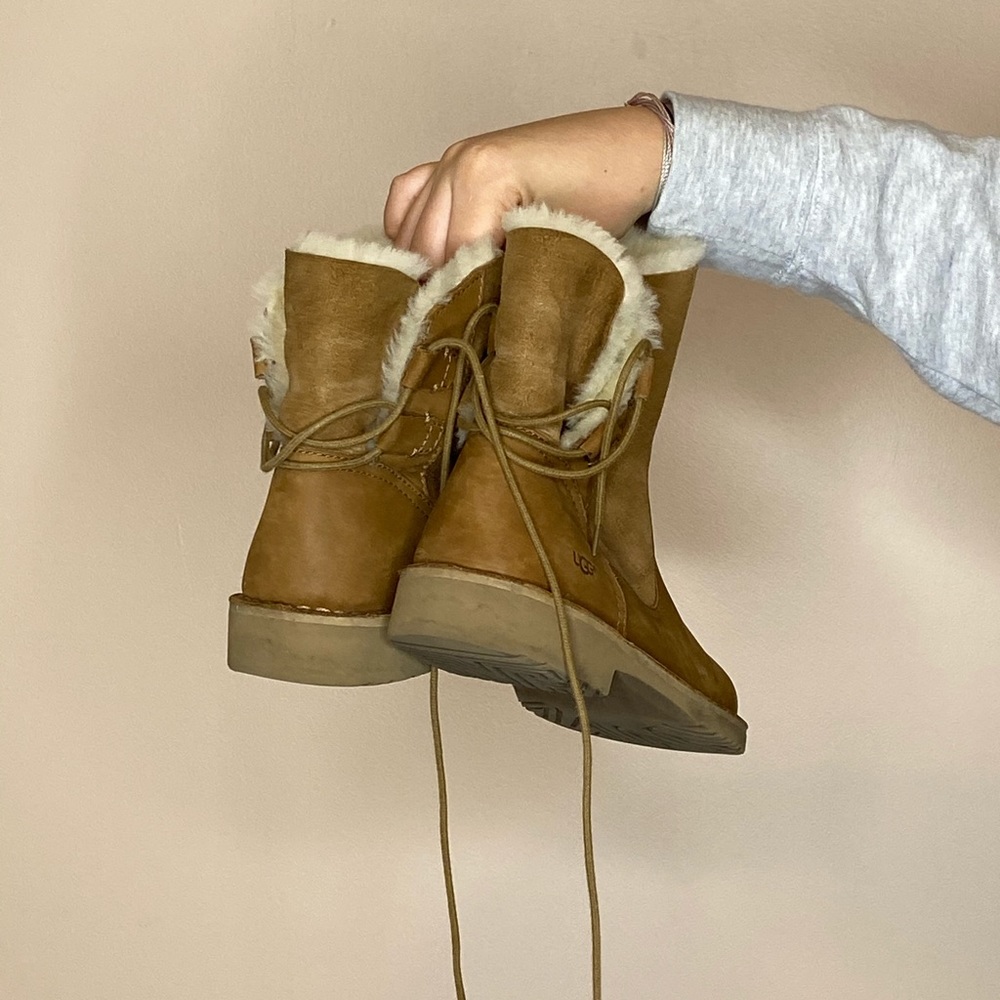 Boots - Picture 3 of 3